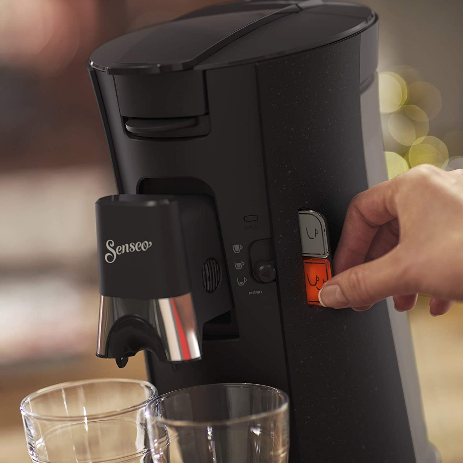 Domestic Appliances Senseo Select Eco Machine à dosettes à café – Choix de la force du café Plus Fonction Memo en plastique recyclé, 1450 W, Noir/Moucheté, CSA240/20